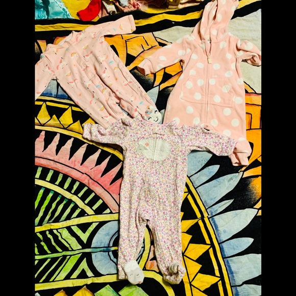 Long Sleeve Baby Onesies size 3 Months - Picture 1 of 1